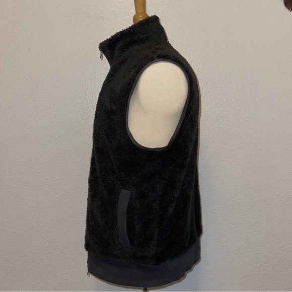 Banana Republic vest - Picture 2 of 5